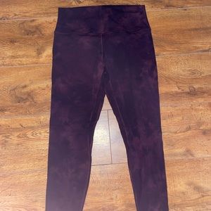 Align 25” Leggings, Diamond Dye Cassis, Size 10